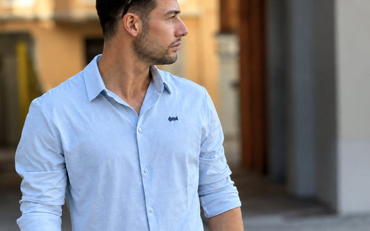 Camisa celeste (bordado celeste)