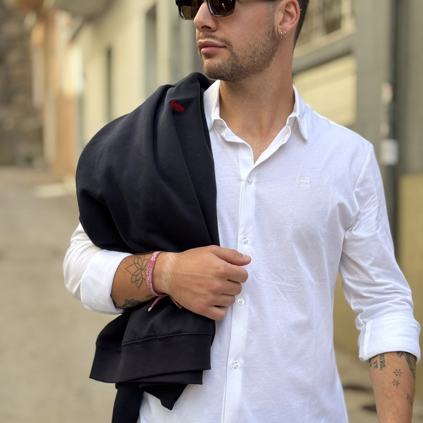 Camisa blanca (bordado blanco)