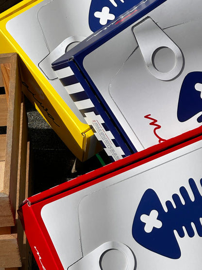 Camisa blanca (bordado rojo)