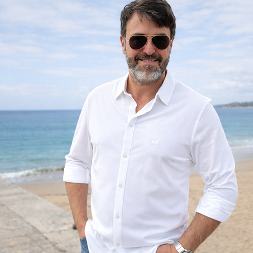 Camisa blanca (bordado blanco)